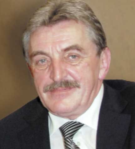 Klaus-Dieter Hübner war seit 1990 Stadtverordneter, 2002 wurde er ...