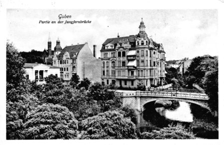 Jungfernbrücke über die Lubst