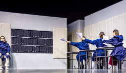 „Solaris“ nach Stanislaw Lem in einer Cottbuser Bühnenfassung