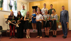Musik auf hohem Niveau, großer Dank und Abschiede – das Jahresabschlusskonzert der Kreismusikschule OSL