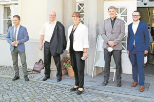 Ministerin zu besuch bei Naëmi-Wilke-Stift Guben