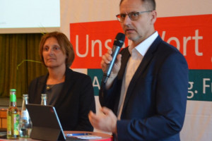 Bildungsministerin Britta Ernst stellte sich in Spremberg Bürgerfragen