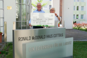 LWG unterstützt Ronald Mc Donald Haus Cottbus mit Spende