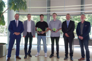 LEAG-Sommerauslerner erhalten Facharbeiterzeugnisse in Cottbus