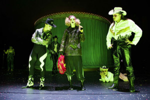Nur noch einmal: „Two Penny Opera“ im Staatstheater Cottbus