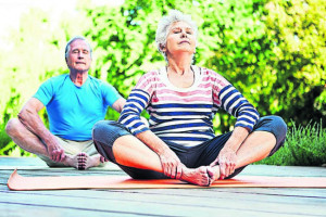 Yoga bewegt auch Senioren