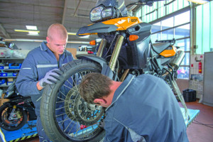 Sicherheits-Check beim Motorrad wichtig