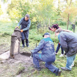 Museumsverein Forst hilft polnischen Friedhof wieder herzurichten