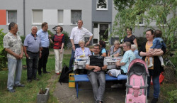 Senftenberger Bürgermeister besucht Baustraßen Anwohner