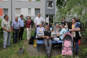 Senftenberger Bürgermeister besucht Baustraßen Anwohner