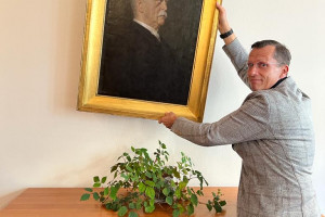 Oberbürgermeister Holger Kelch räumt auf