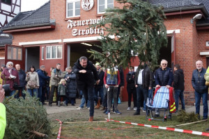 7. Weihnachtsbaumwerfen in Ströbitz