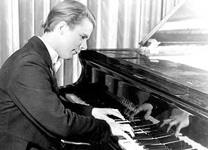 Portrait: Konzertpianist Hans-Wilfrid Schulze-Margraf begeht Jubiläum