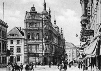 Altes Cottbus: Dreifert-Eck am Altmarkt, im Hintergrund das Kaufmannshaus am Neumarkt, heute Rathaus
