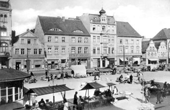 Cottbus: Altmarkthandel um 1951