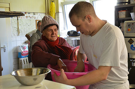 Weihnachtsbäckerei im Cottbuser Norden