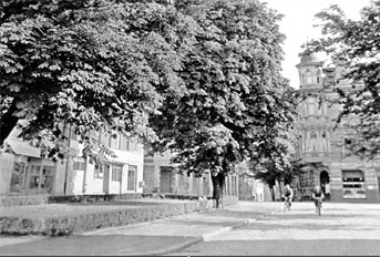 Forst: Deplazierter Trauort mit Potenzial