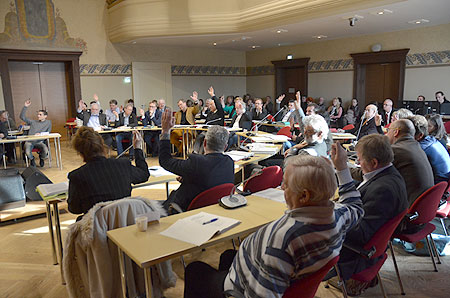 Das Handheben der Cottbuser Stadtverordneten wird zittriger