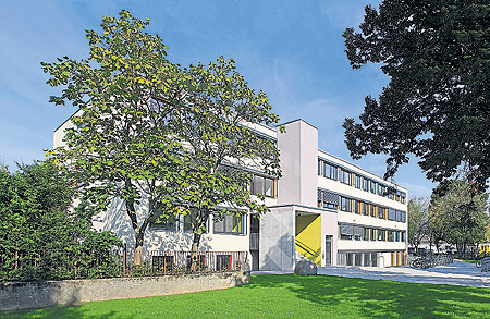 Evangelisches Gymnasium hat neues Schulgebäude