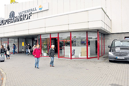 Die Bahnhofsgeschäfte sind an sieben Tagen in der Woche Dienstleister