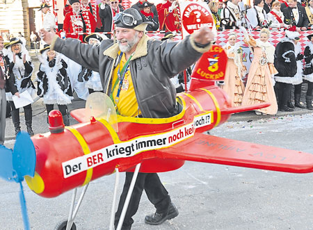 Cottbus: Zug der Fröhlichen Leute