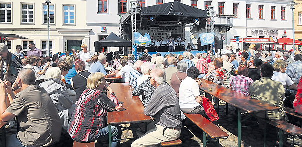 Fachgeschäfte bieten Unterhaltung zum Spremberger Maifest vom 8. Mai