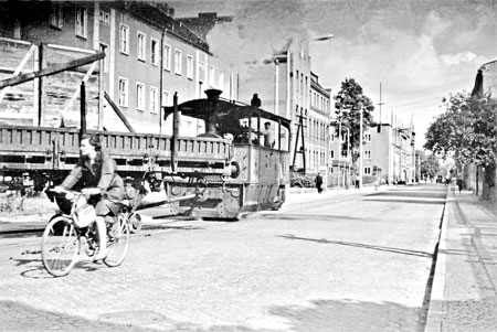 Forst: Bahnhofstraße mit Polizei zu sehen