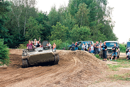 Kettenrasseln in Ströbitz vom 11.-12.07.15