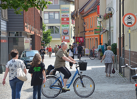 „Shoppen ohne Ende“ im Senftenberger Schloßpark Center am 25. Juli