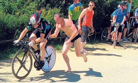 Triathlon treibt Sonntag, 26.7. den Puls an