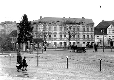 Cottbus: Brunnen wich einer Bedürfnisanstalt