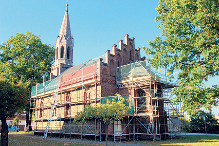 Großkoschener Kirche ist fast wieder dicht