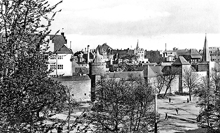 Cottbus: Schöner Ort für Markt mit Charakter