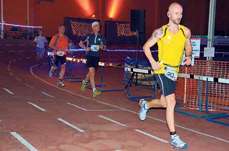 Weltrekord beim Hallen-Marathon in Senftenberg