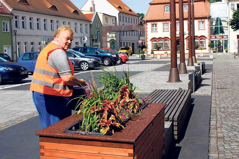 Fanfaren eröffnen Brunnenfest in Vetschau