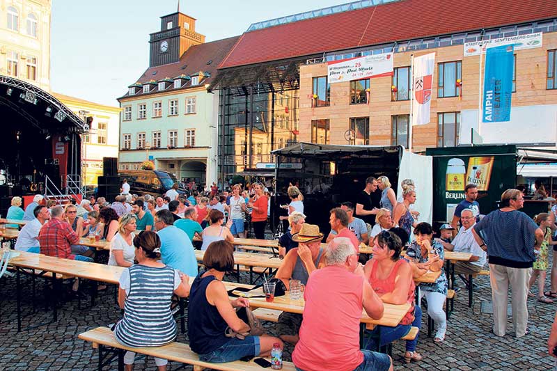 Senftenberg: Trommelshow, Mittelalter, Lieblingsplätze