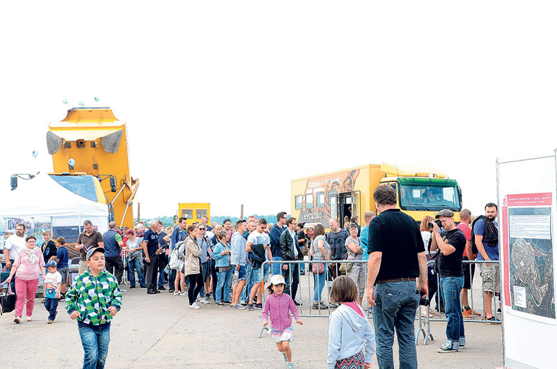 Cottbus: Warteschlangen auf dem Seegrund