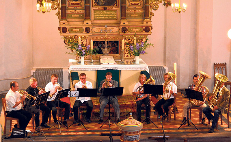 Spremberg: Bläser musizieren in der Kreuzkirche