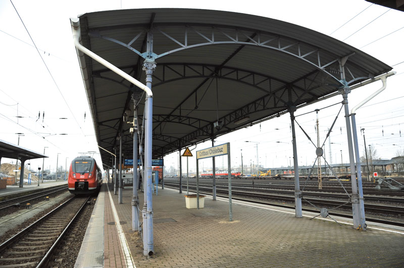 Cottbus: Bahnsteig ohne Dach