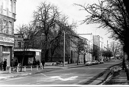 11 Karpinski Ernst Dieter W Pieck Str mit Tankstelle 1