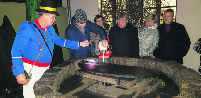 Brunnenfest direkt neben dem Weihnachtsmarkt Corttbus