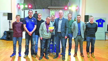 20181215 200357 Spendenbergabe Marktkauf an FC Lauchhammer