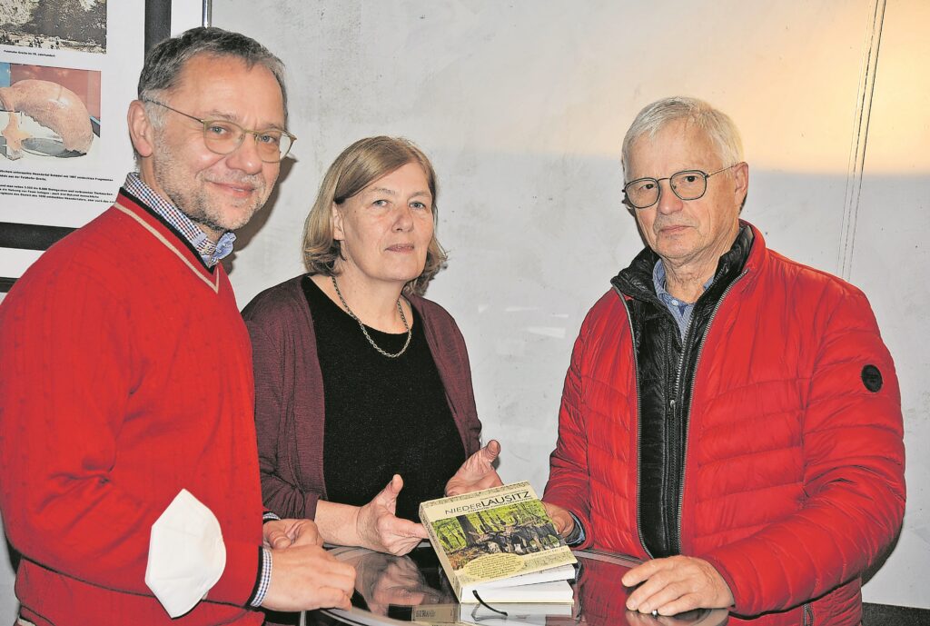 NIEDERLAUSITZ-Jahrbuch in Slawenburg vorgestellt