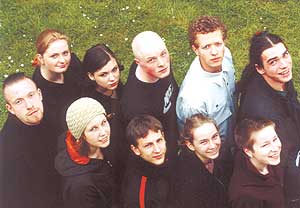 Theaterscheune Ströbitz: KATZELMACHER von Rainer Werner Fassbinder feiert Premiere