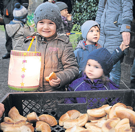 Kinder feierten Martinstag in Madlower Kirche