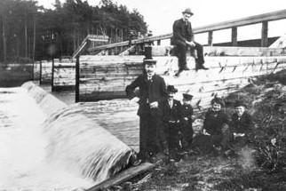 Damals war’s: Schöpfer des Bismarckturms errichtete das “Wilde Wehr” in Zerre