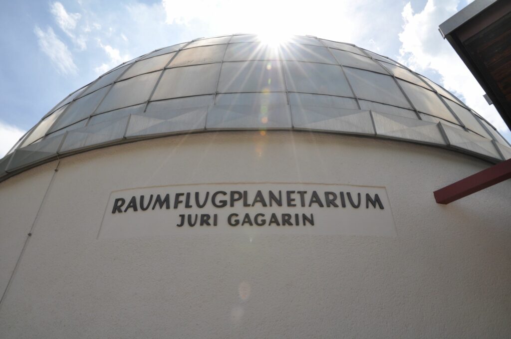 Show zum Jahresende im Planetarium Cottbus