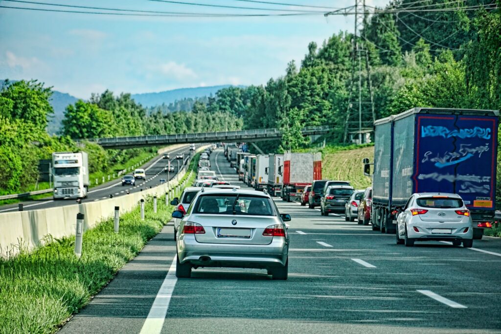 Rettungsgasse und Co. – diese Pflichten haben Autofahrer