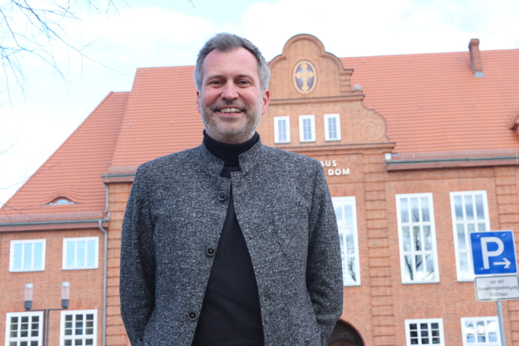 Oberbürgermeister Tobias Schick muss sich den ersten Querschlägen stellen