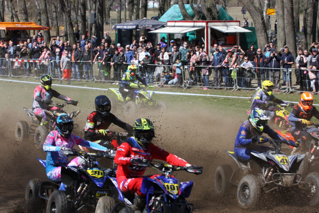 Motocross in Hänchen „Am Weinberg“